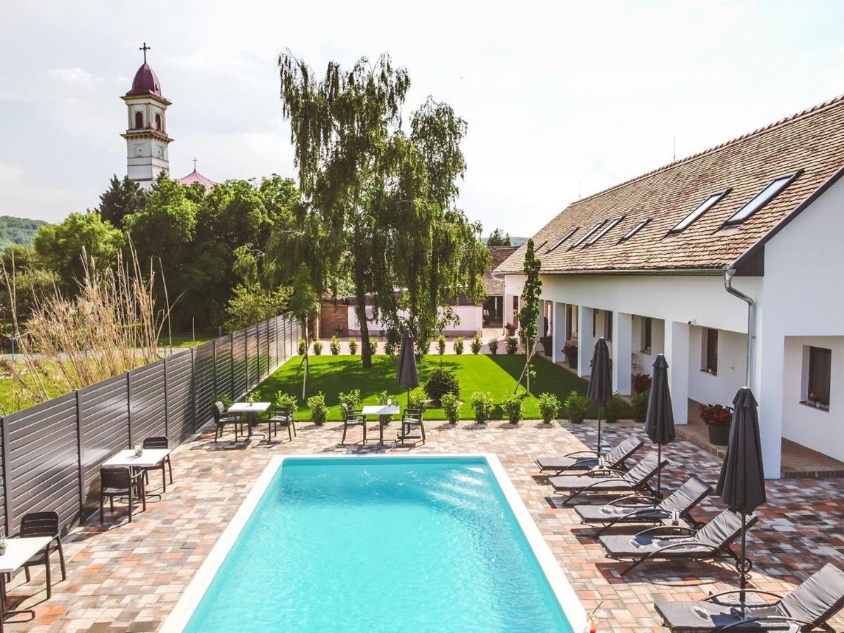 Bed and Breakfast Palkonyha Panzio Speiz Gasztromuhely Palkonya Esterno foto